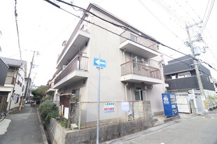 崇徳院マンションの物件外観写真